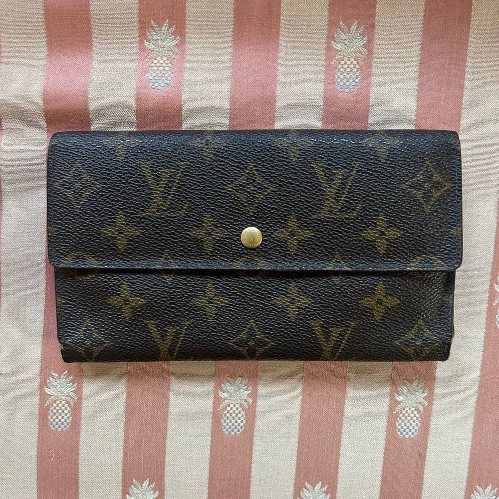 Louis Vuitton Brown Monogram Wallet with Gold-Tone Hardware - Picture 1 of 6